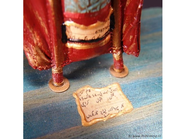 Ooster popje op basement - afbeelding 3 van  3