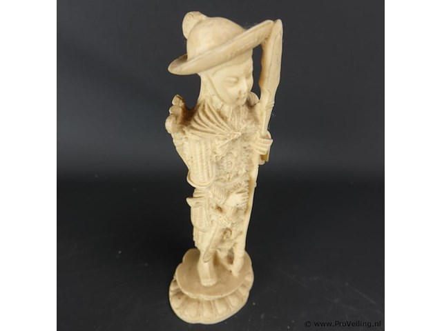 Oosterse figuur - afbeelding 4 van  5