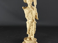 Oosterse figuur - afbeelding 1 van  5