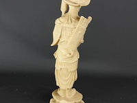 Oosterse figuur - afbeelding 3 van  5