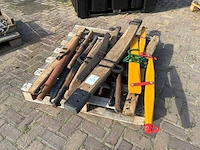 Oosthouten - afbeelding 2 van  2