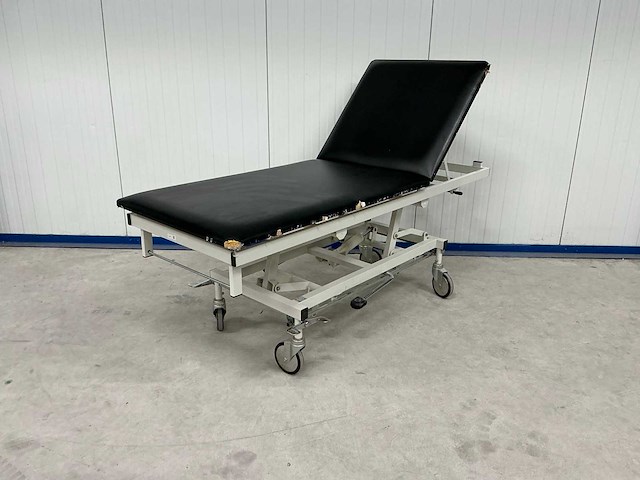 Oostwoud - behandelbank - afbeelding 1 van  2