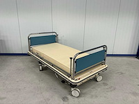 Oostwoud 32111111 ziekenhuisbed - afbeelding 1 van  3
