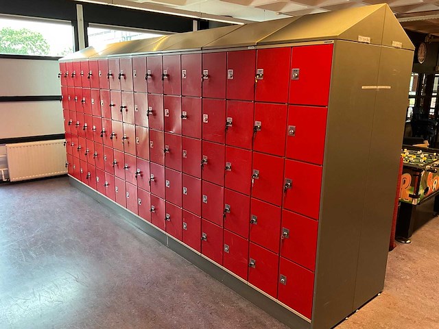 Oostwoud international - dubbelzijdige lockerkast - afbeelding 1 van  4