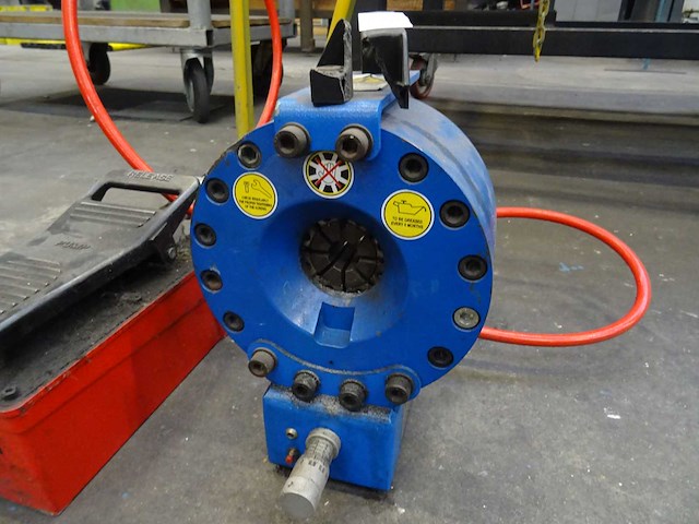 Op - 2012 - tubh47e - slangenpers - afbeelding 2 van  4