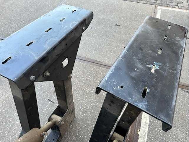 Opacmare - 5232 - hydraulisch zwemplateau - afbeelding 3 van  12