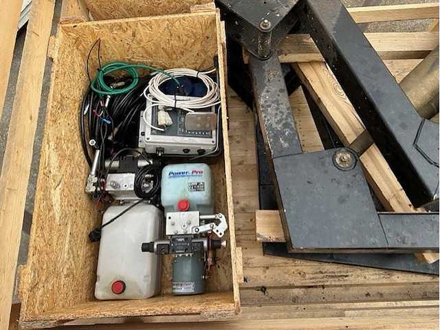 Opacmare - 5232 - hydraulisch zwemplateau - afbeelding 9 van  20