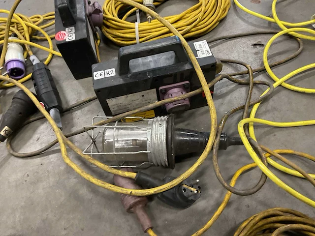 Opbergbak met elektrisch gereedschap - afbeelding 7 van  8