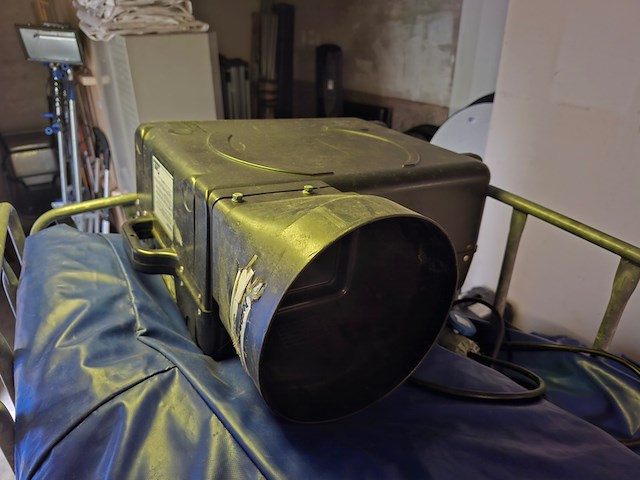 Opblaasbare attractie met blower - afbeelding 2 van  3