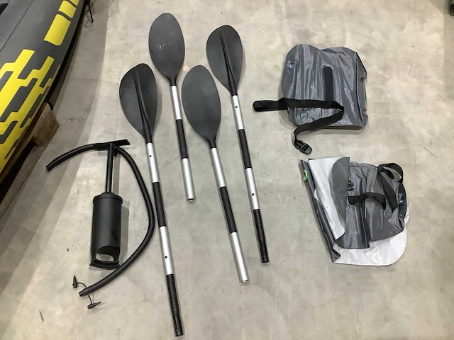 Opblaasbare kano - afbeelding 2 van  5