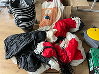 Opblaasbare kerstman - afbeelding 1 van  2