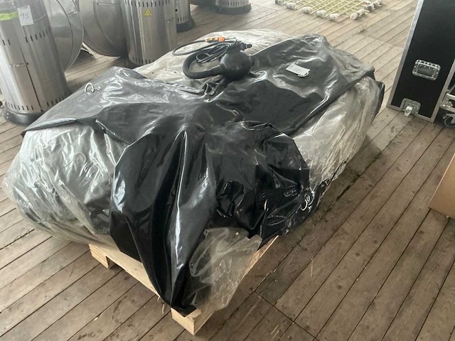 Opblaasbare podiumoverkapping - afbeelding 5 van  5