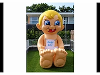 Opblaaspop baby 3 meter