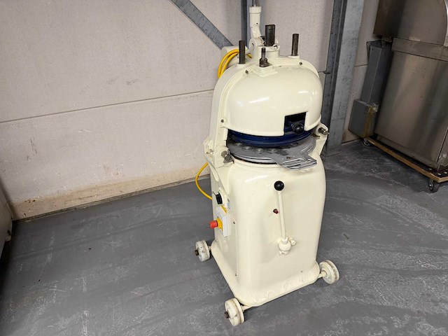 Opboller - opbolmachine - afbeelding 1 van  4