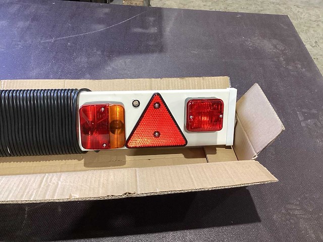 Opbouw aanhangwagen onderdelen en accessoires - afbeelding 3 van  6