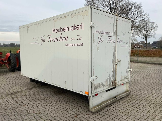 Opbouw bakwagen - afbeelding 2 van  8