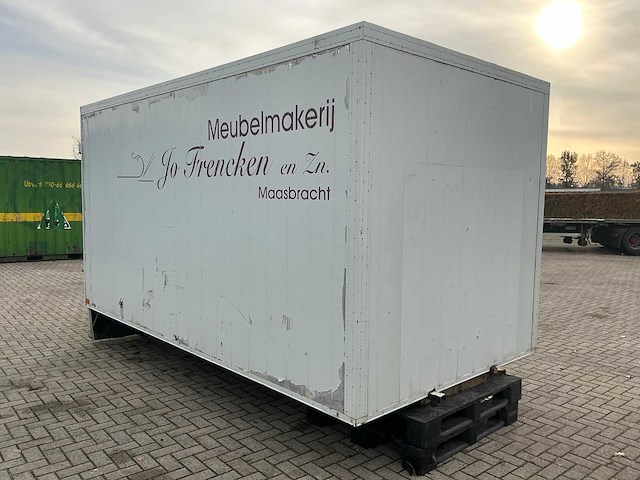 Opbouw bakwagen - afbeelding 4 van  8