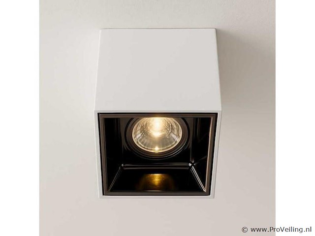 Opbouwarmatuurgu10 fitting – kubus / vierkant – wit / bruin (x20) - afbeelding 3 van  4