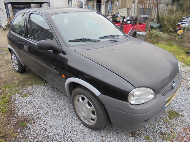 Opel - 1999 - corsa - 1.2i-16v centennial - xr-pf-28 - afbeelding 2 van  9
