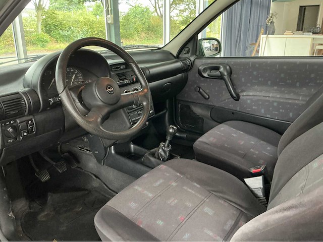 Opel - 1999 - corsa - 1.2i-16v strada - personenauto - afbeelding 8 van  30
