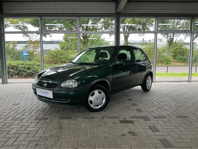 Opel - 1999 - corsa - 1.2i-16v strada - personenauto - afbeelding 1 van  30