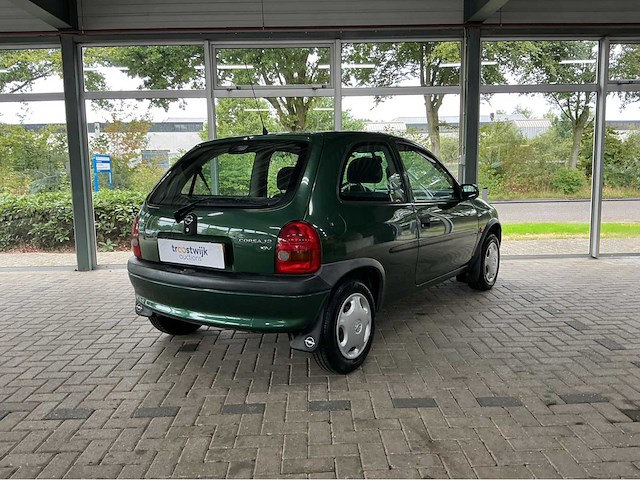 Opel - 1999 - corsa - 1.2i-16v strada - personenauto - afbeelding 29 van  30