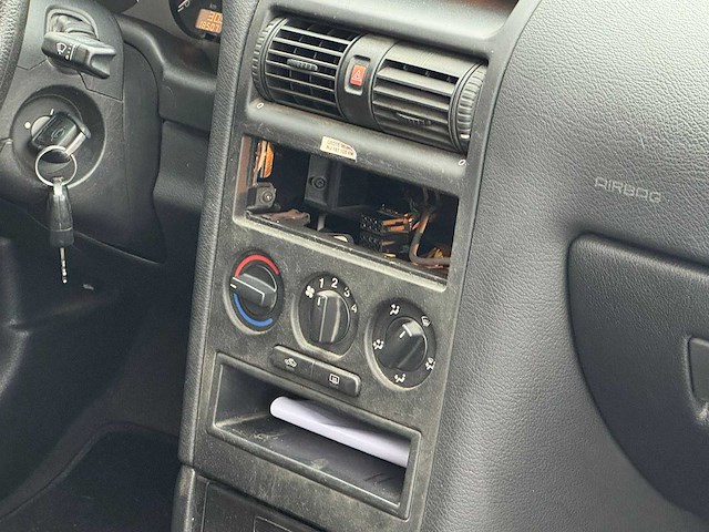 Opel - 2000 - astra - 1.6 club - 76-fh-bk - afbeelding 1 van  7