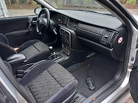 Opel - 2000 - vectra wagon - 2.5 v6 sport edition ii - personenauto - afbeelding 5 van  19