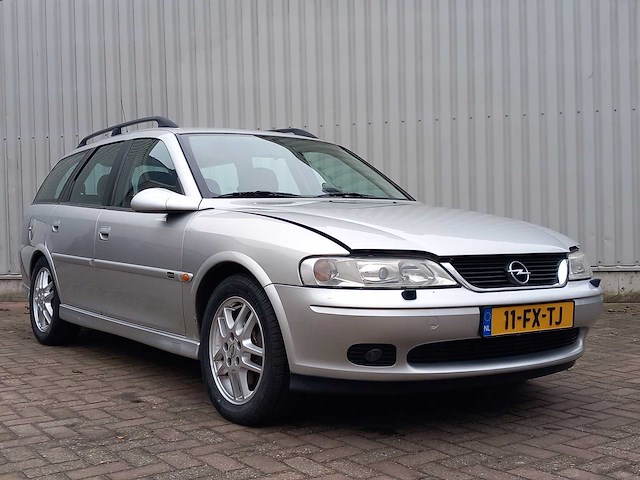 Opel - 2000 - vectra wagon - 2.5 v6 sport edition ii - personenauto - afbeelding 1 van  19