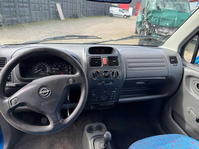 Opel - 2001 - agila - 1.2-16v comfort - personenauto - afbeelding 6 van  10