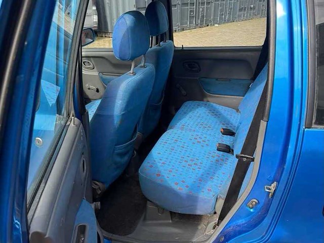 Opel - 2001 - agila - 1.2-16v comfort - personenauto - afbeelding 8 van  10