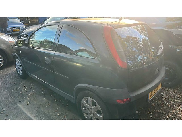 Opel - 2002 - corsa - 1.2-16v comfort - 83-skd-1 - afbeelding 5 van  12