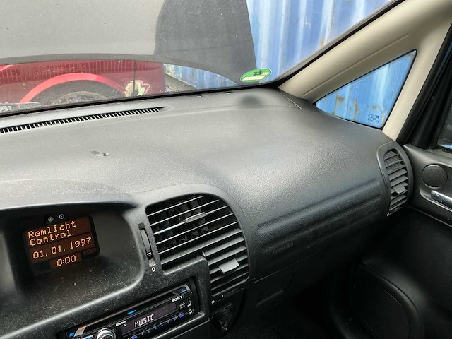 Opel - 2002 - zafira - 2.2-16v elegance - personenauto - afbeelding 7 van  17