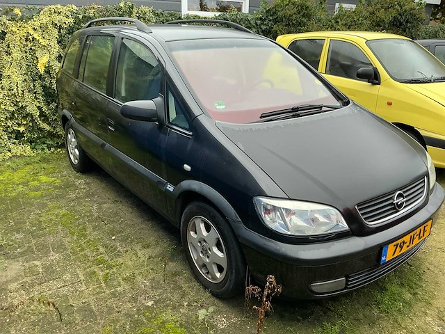 Opel - 2002 - zafira - 2.2-16v elegance - personenauto - afbeelding 10 van  17