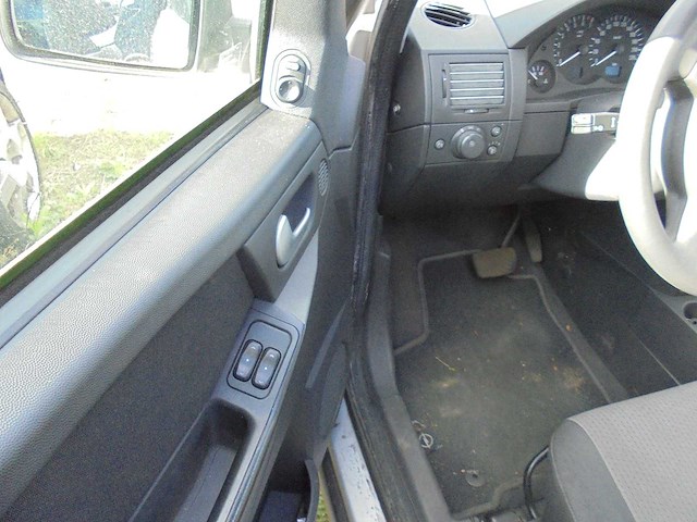 Opel - 2003 - meriva - 1.6-16v essentia - 19-nd-dd - afbeelding 6 van  13