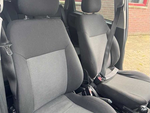 Opel - 2003 - meriva - 1.6 cosmo - personenauto - afbeelding 4 van  12