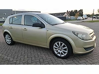 Opel - 2004 - astra - 1.4 enjoy - 23-pk-gf - afbeelding 2 van  9