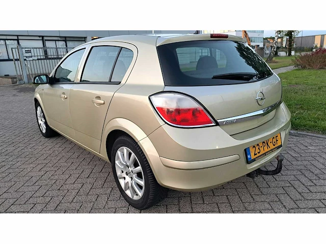 Opel - 2004 - astra - 1.4 enjoy - 23-pk-gf - afbeelding 3 van  9
