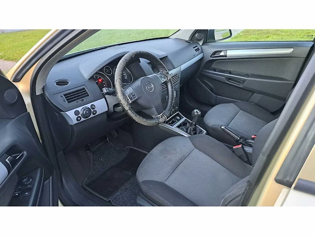 Opel - 2004 - astra - 1.4 enjoy - 23-pk-gf - afbeelding 4 van  9