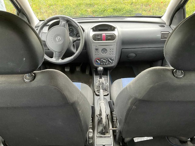 Opel - 2004 - corsa - 1.2-16v maxx - personenauto - afbeelding 22 van  25