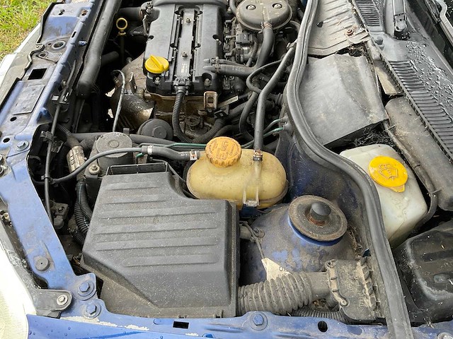 Opel - 2004 - corsa - 1.2-16v maxx - personenauto - afbeelding 25 van  25