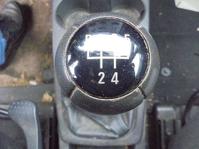 Opel - 2004 - meriva - 1.6 cosmo - 07-pf-gh - afbeelding 2 van  14