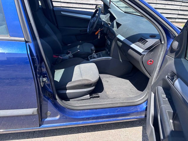 Opel - 2005 - astra - 1.4 enjoy - personenauto - afbeelding 8 van  22