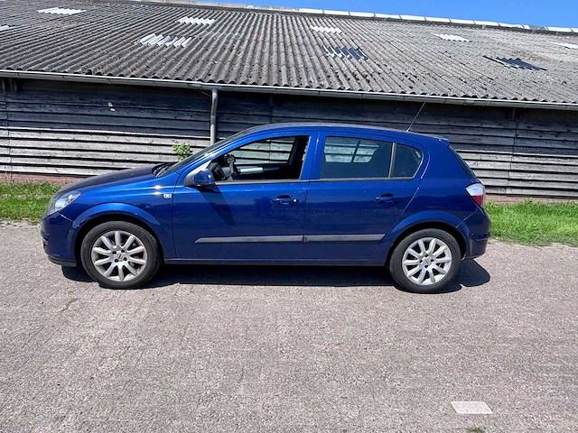 Opel - 2005 - astra - 1.4 enjoy - personenauto - afbeelding 7 van  22