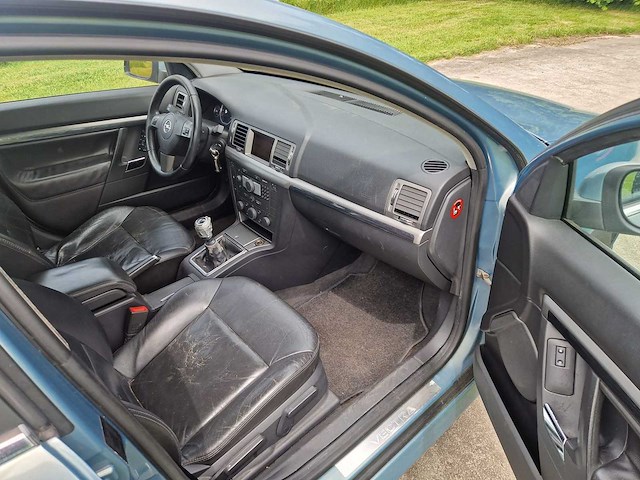 Opel - 2005 - vectra wagon - 2.2-16v executive - personenauto - afbeelding 14 van  16