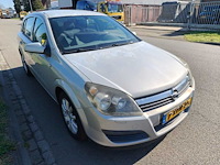Opel - 2006 - astra - 1.6 essentia - 7-xtn-25 - afbeelding 12 van  20