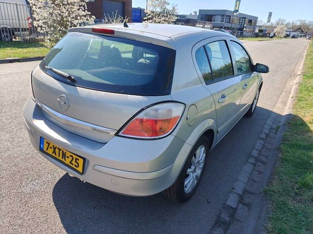Opel - 2006 - astra - 1.6 essentia - 7-xtn-25 - afbeelding 17 van  20