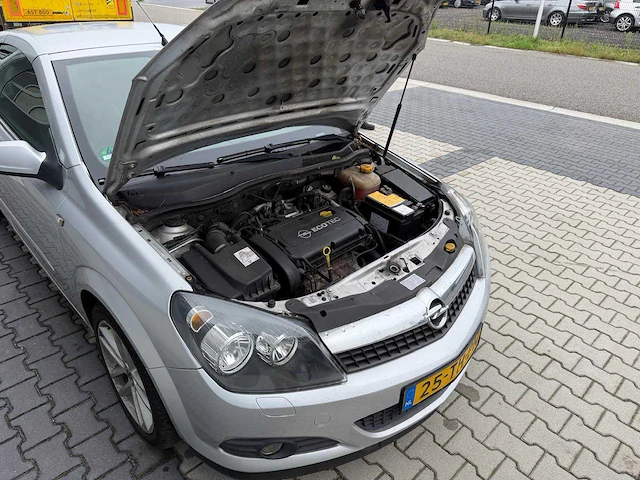 Opel - 2006 - astra twintop - 1.8 enjoy - personenauto - afbeelding 8 van  25