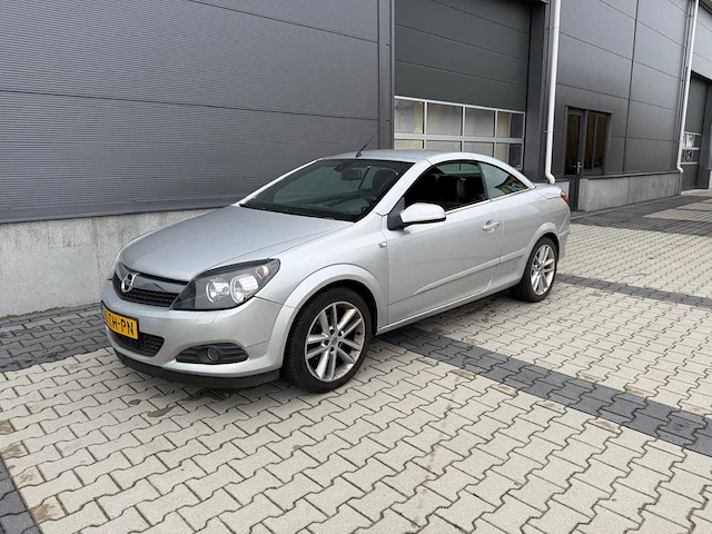 Opel - 2006 - astra twintop - 1.8 enjoy - personenauto - afbeelding 1 van  25
