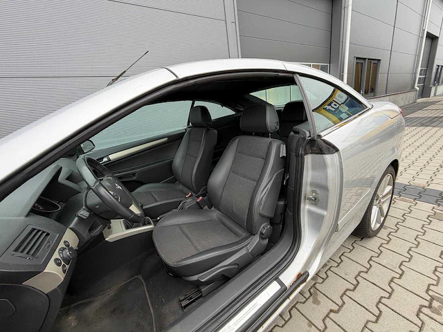 Opel - 2006 - astra twintop - 1.8 enjoy - personenauto - afbeelding 25 van  25